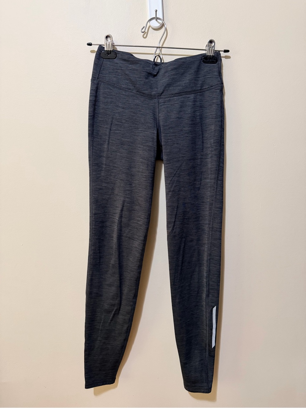 Old Navy Active Go-dry Charcoal Gray Leggings